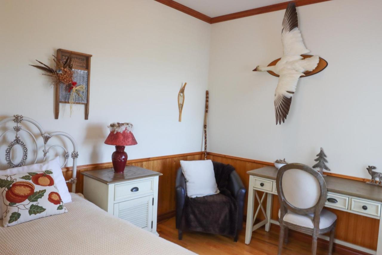 Bed & Breakfast, Gite La Princesse Des Champs Boischatel Ngoại thất bức ảnh