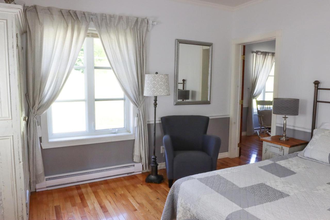 Bed & Breakfast, Gite La Princesse Des Champs Boischatel Ngoại thất bức ảnh